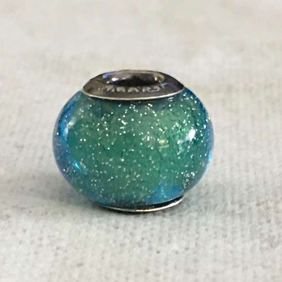 Beautiful sterling silver charms for your bracelet - Picture 2 of 5